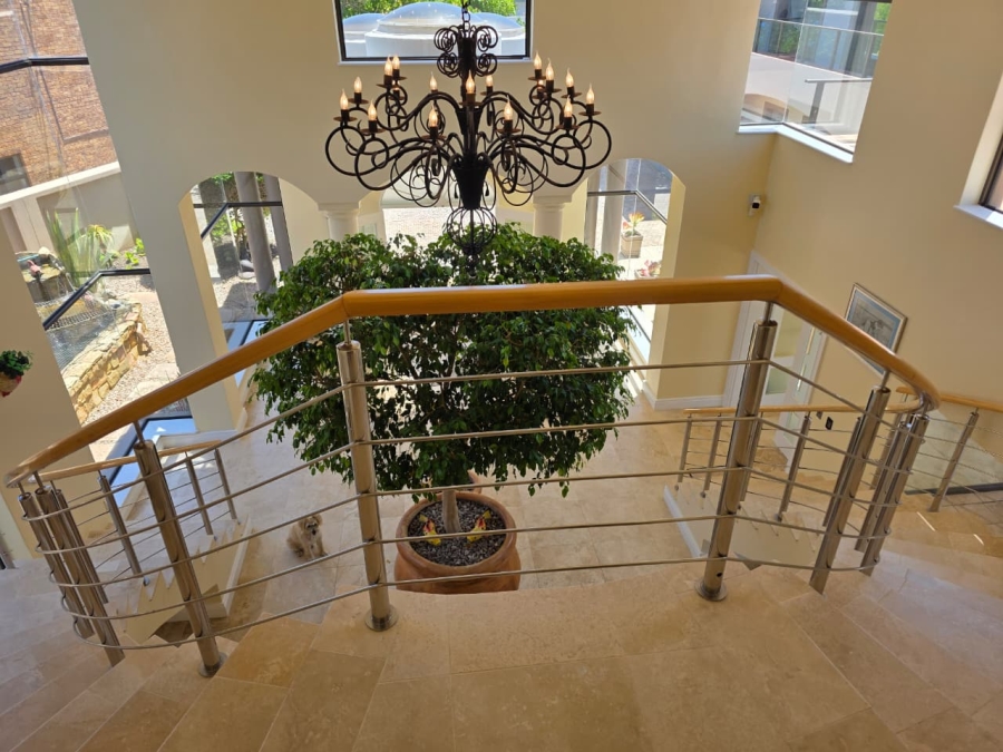 6 Bedroom Property for Sale in Myoli Beach Western Cape